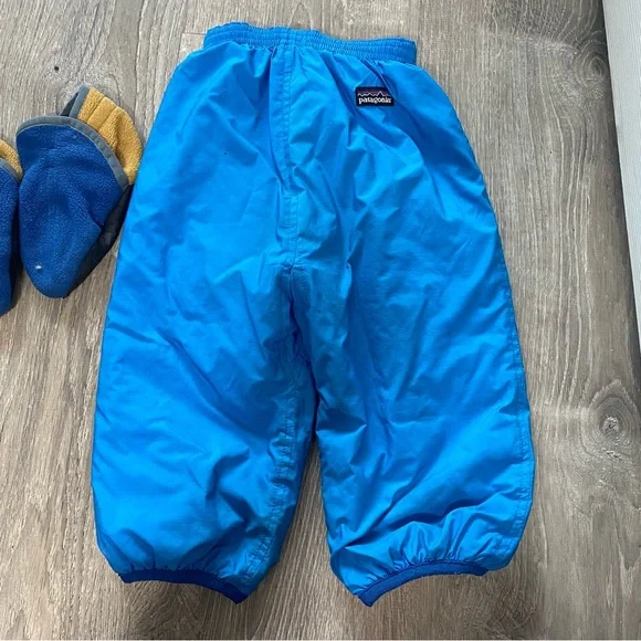 Patagonia and North Face Cozy Bundle, Reversible Jacket and Quilted Joggers - Picture 2 of 15